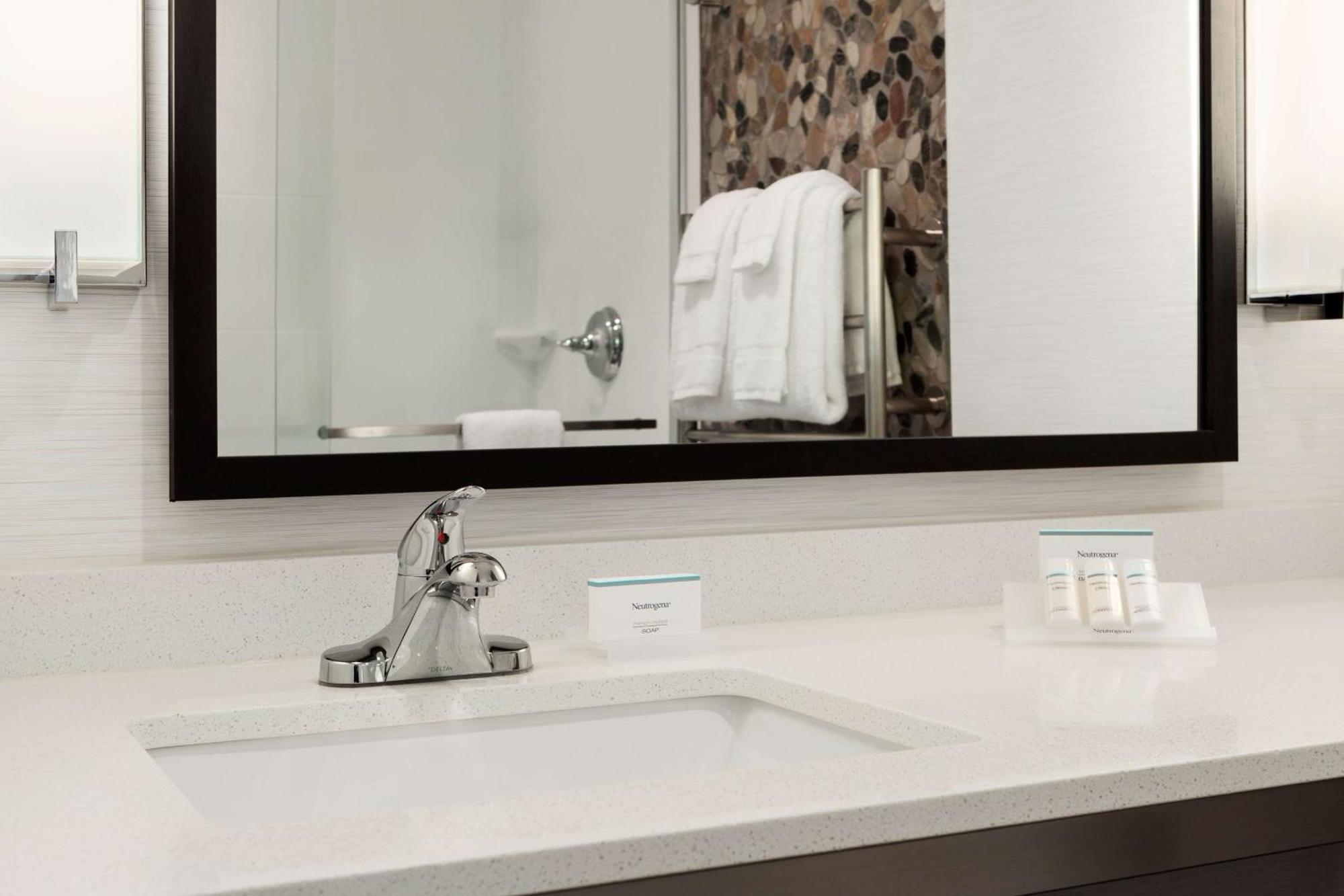 Hilton Garden Inn Charlotte Southpark Luaran gambar